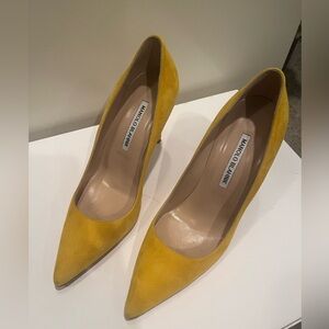 Manolo Blahnik stiletto pumps